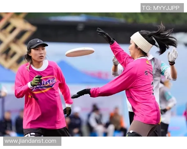 成都飞盘队默契配合探讨与战术分析聚焦飞盘运动的团队合作精神